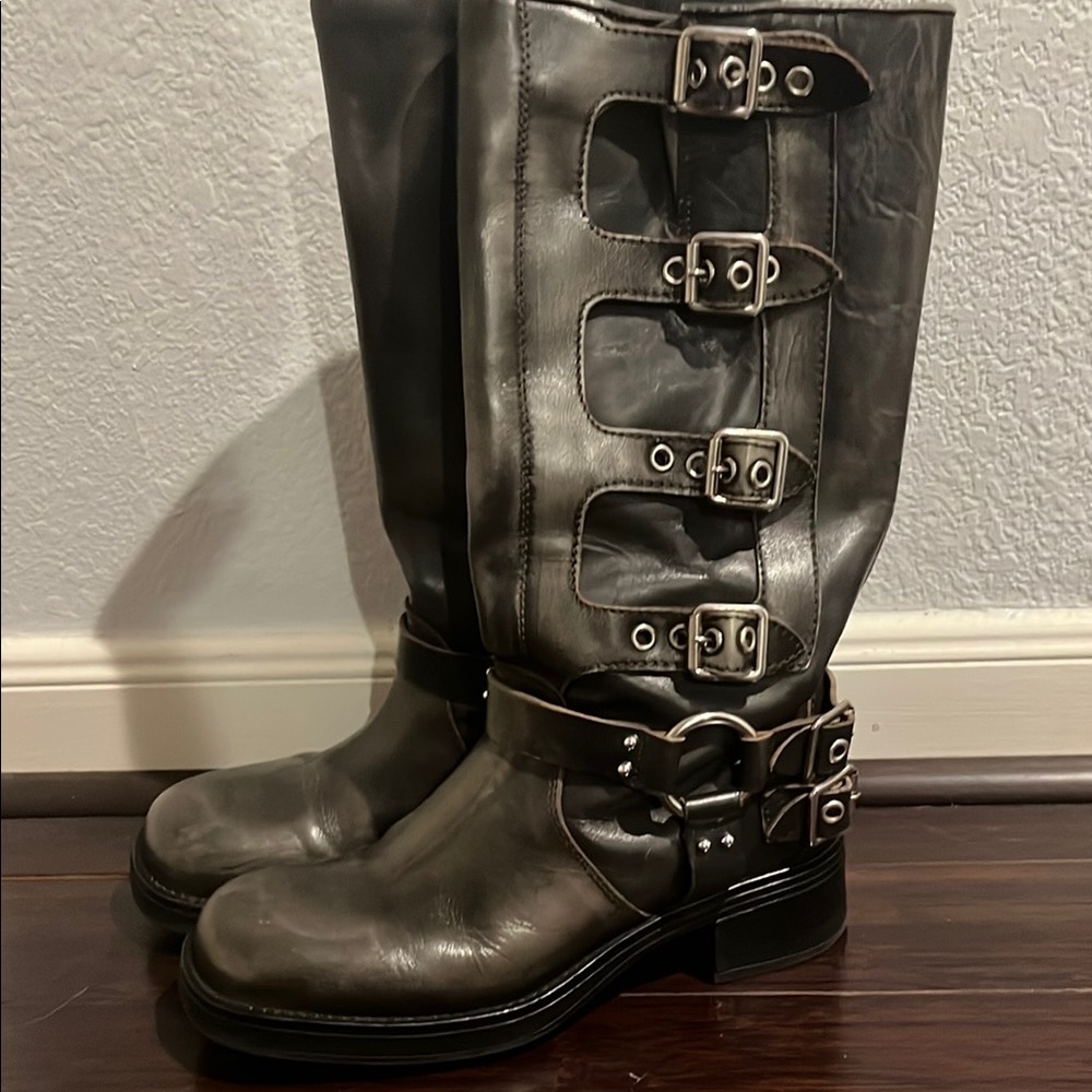Steve Madden Gray Leather Motor Biker Buckle Boots